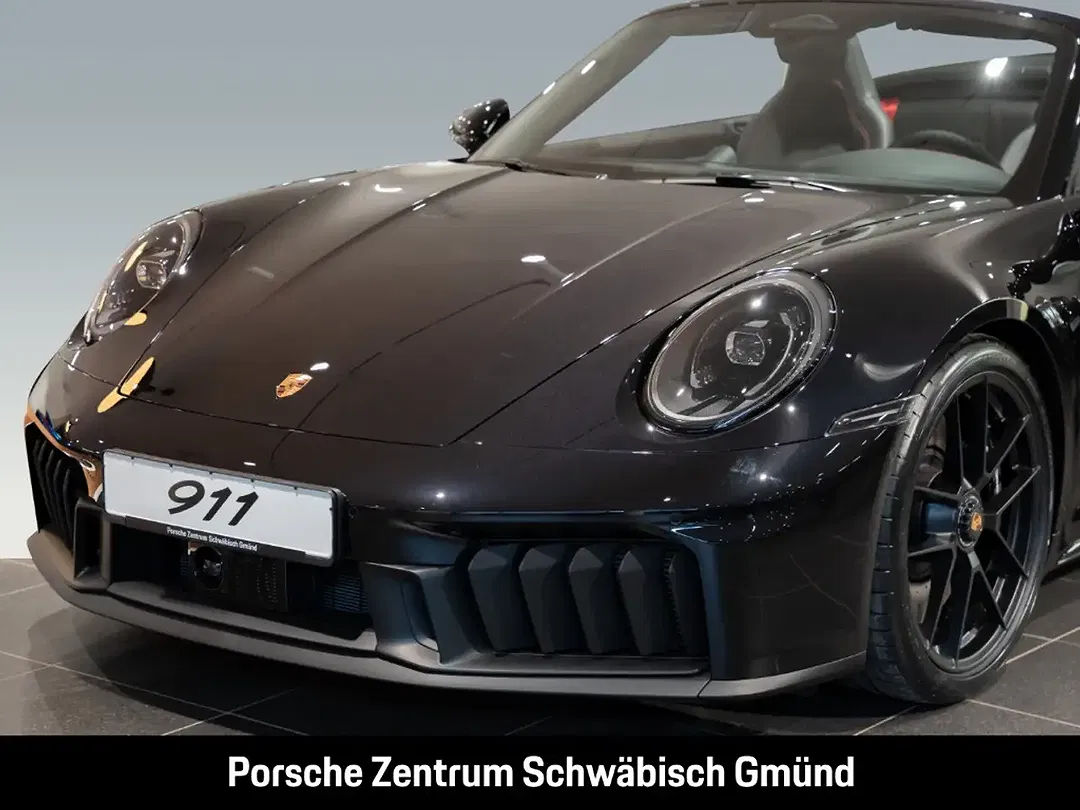 Porsche 992 - Thumbnail 9