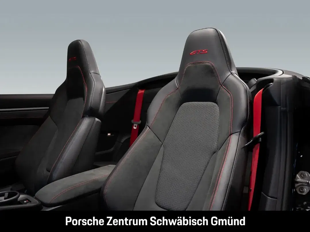 Porsche 992 - Thumbnail 5