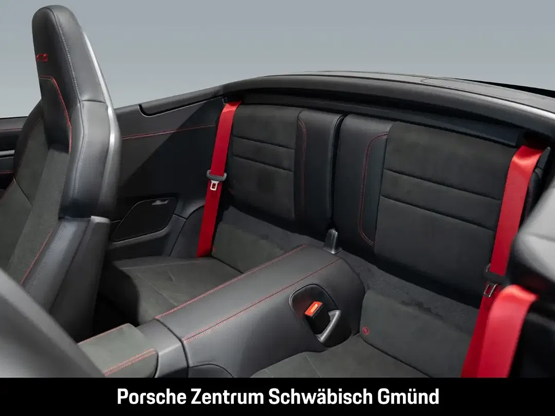 Porsche 992 - Thumbnail 6