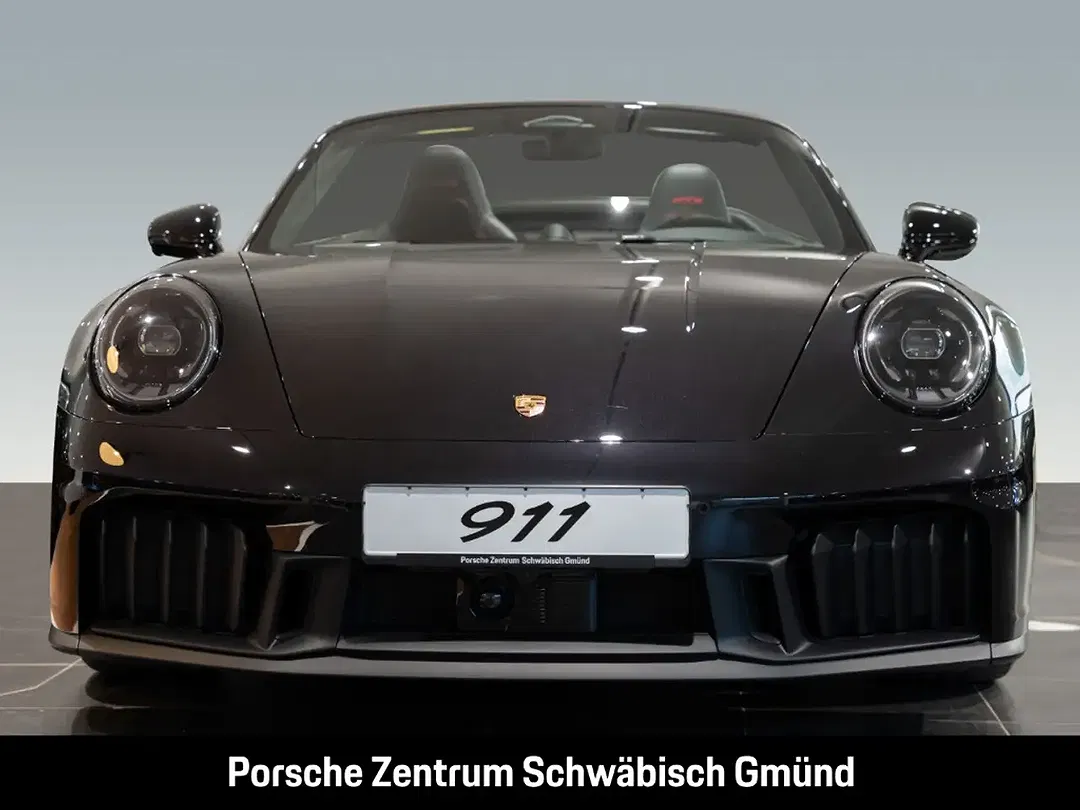 Porsche 992 - Thumbnail 8