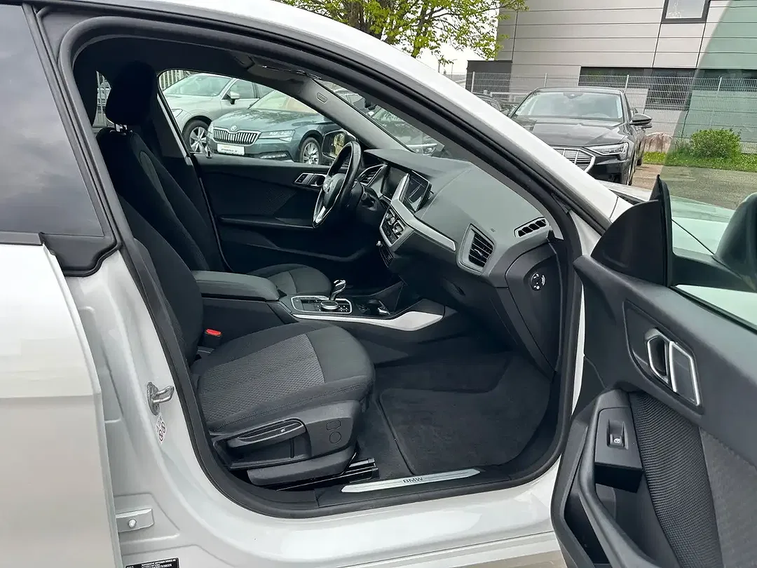 BMW 218 - Thumbnail 7