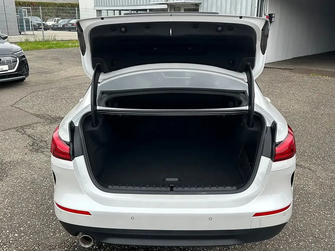 BMW 218 - Thumbnail 5