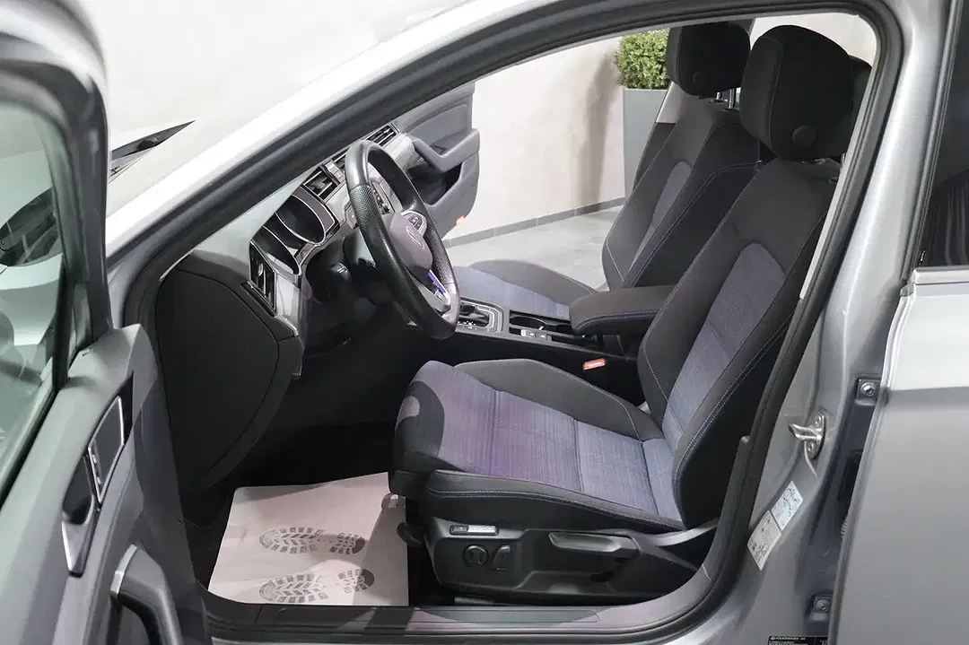 Volkswagen Passat Variant - Thumbnail 3