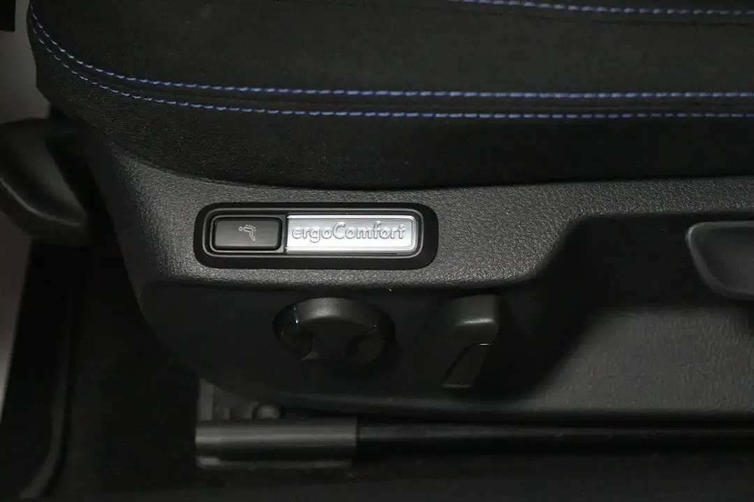 Volkswagen Passat Variant - Thumbnail 9