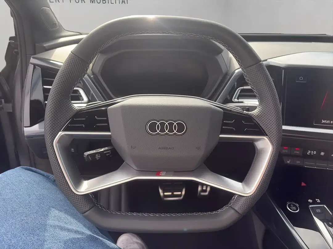 Audi e-tron - Thumbnail 12