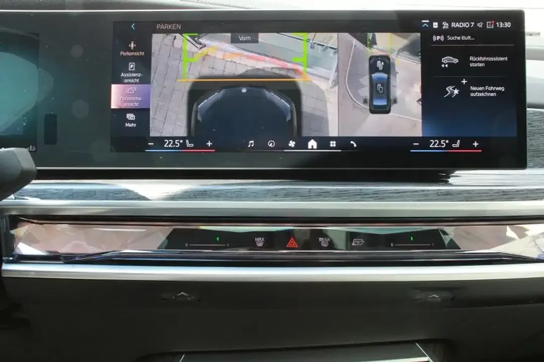 BMW 740 - Thumbnail 11