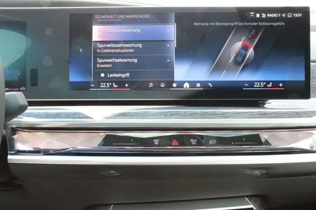 BMW 740 - Thumbnail 12