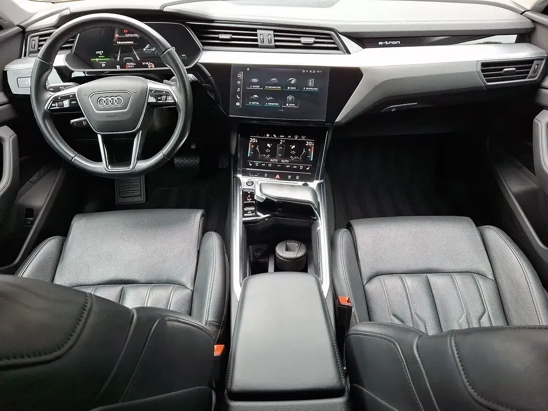 Audi e-tron - Thumbnail 6