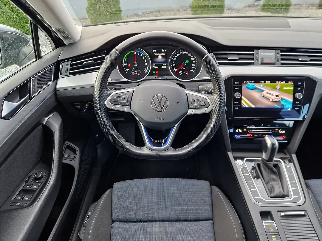 Volkswagen Passat Variant - Thumbnail 14