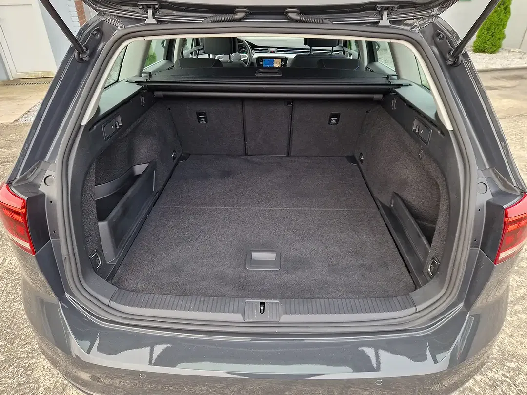 Volkswagen Passat Variant - Thumbnail 5