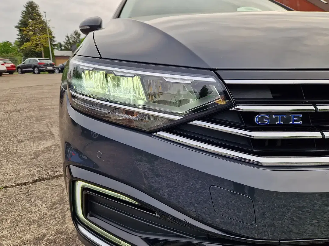 Volkswagen Passat Variant - Thumbnail 8