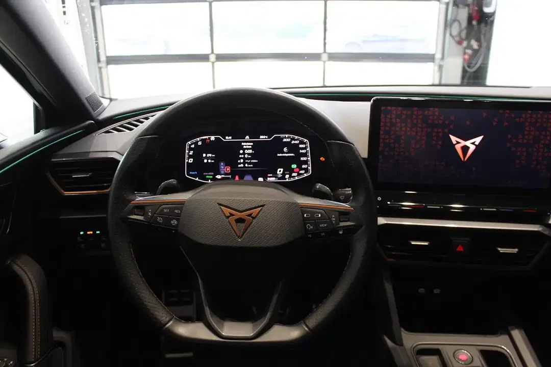 CUPRA Leon - Thumbnail 6