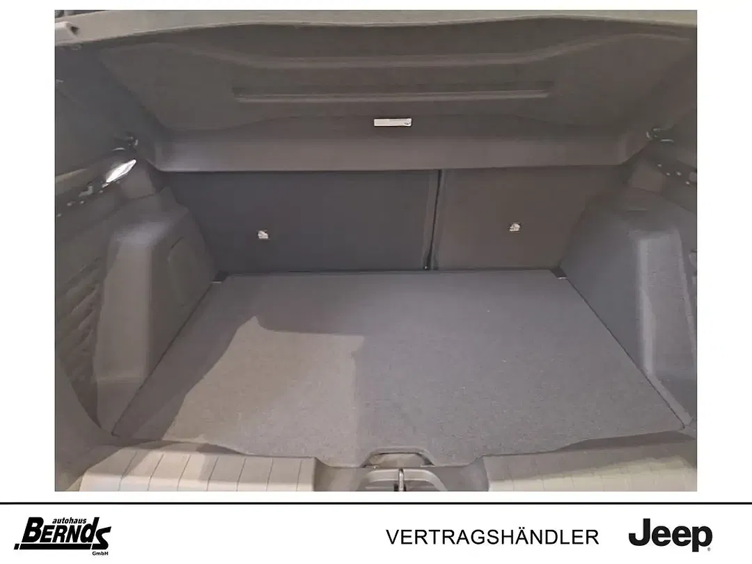 Jeep Avenger 1.2 T3 MHEV Hybrid AUT 4xe eAWD Overland - foto 9