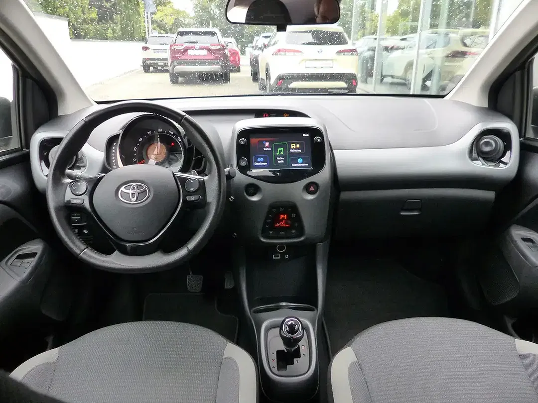 Toyota Aygo - Thumbnail 8