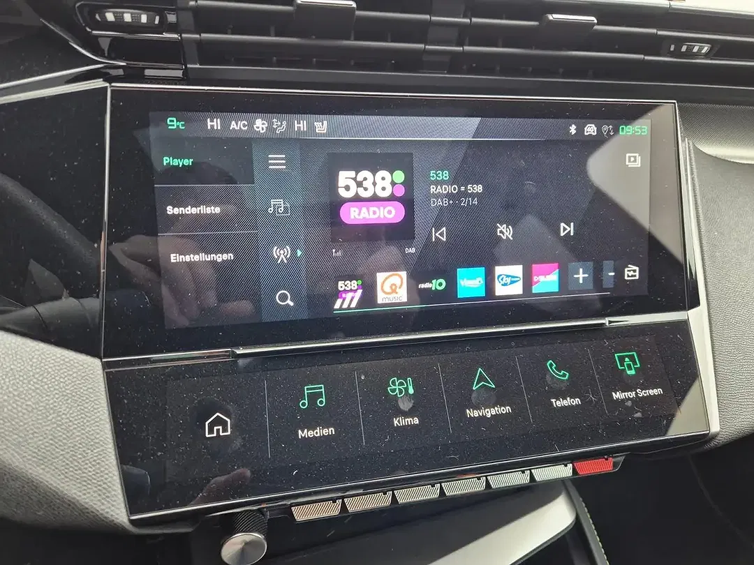 Peugeot 308 - Thumbnail 21