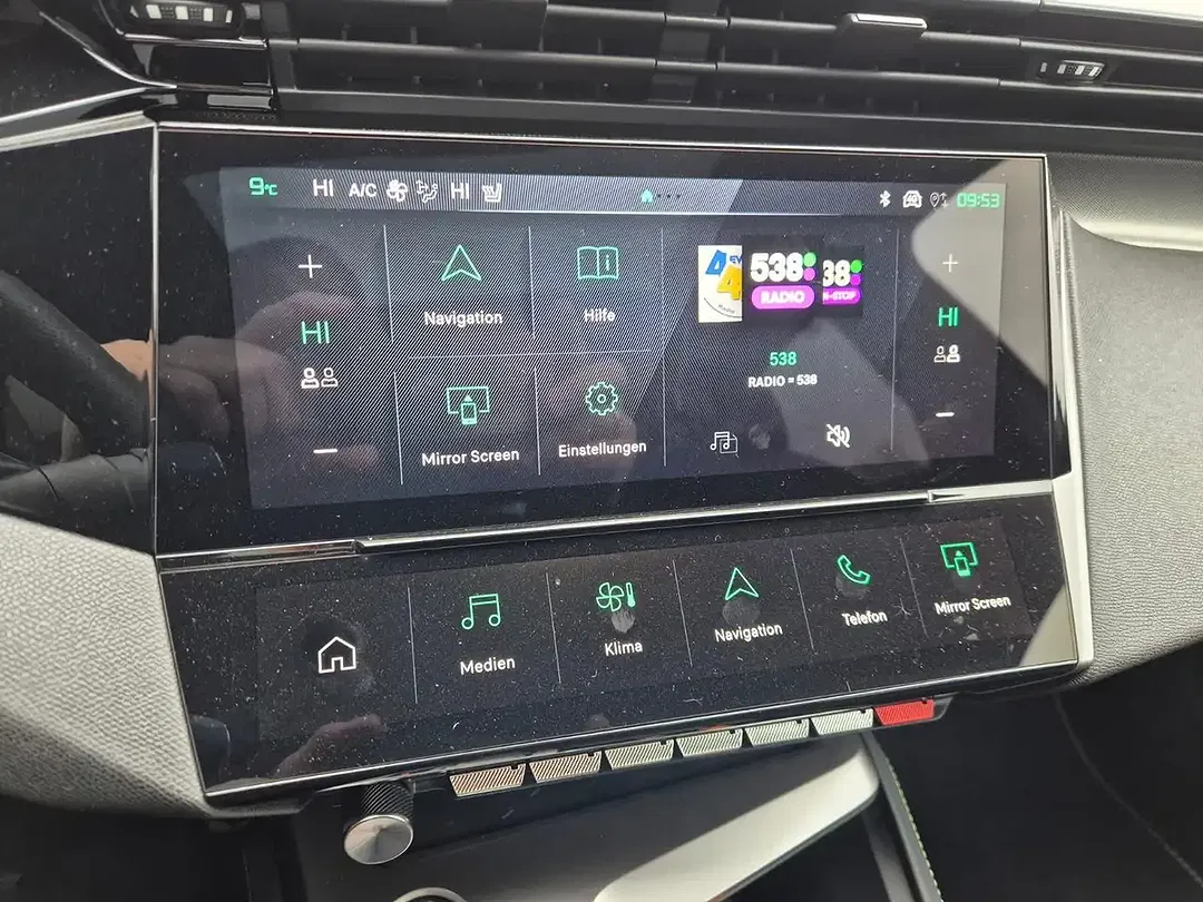 Peugeot 308 - Thumbnail 26