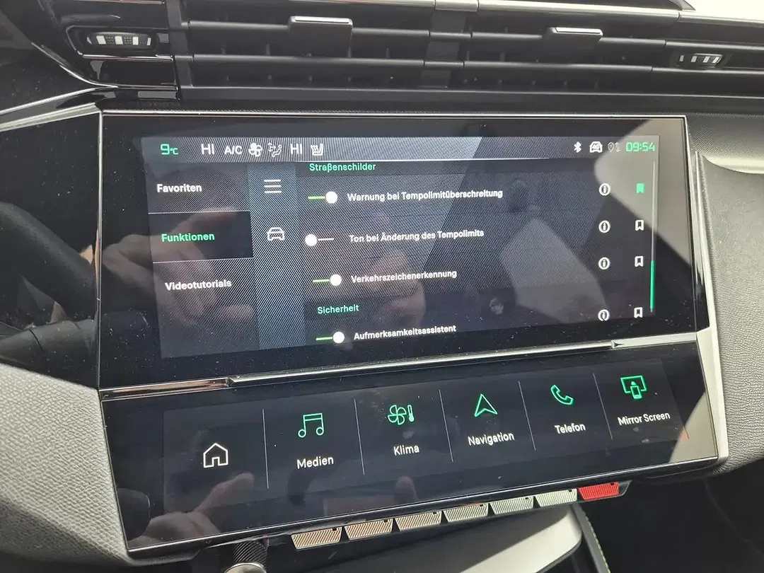 Peugeot 308 - Thumbnail 27