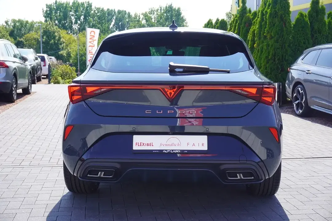 CUPRA Leon - Thumbnail 3