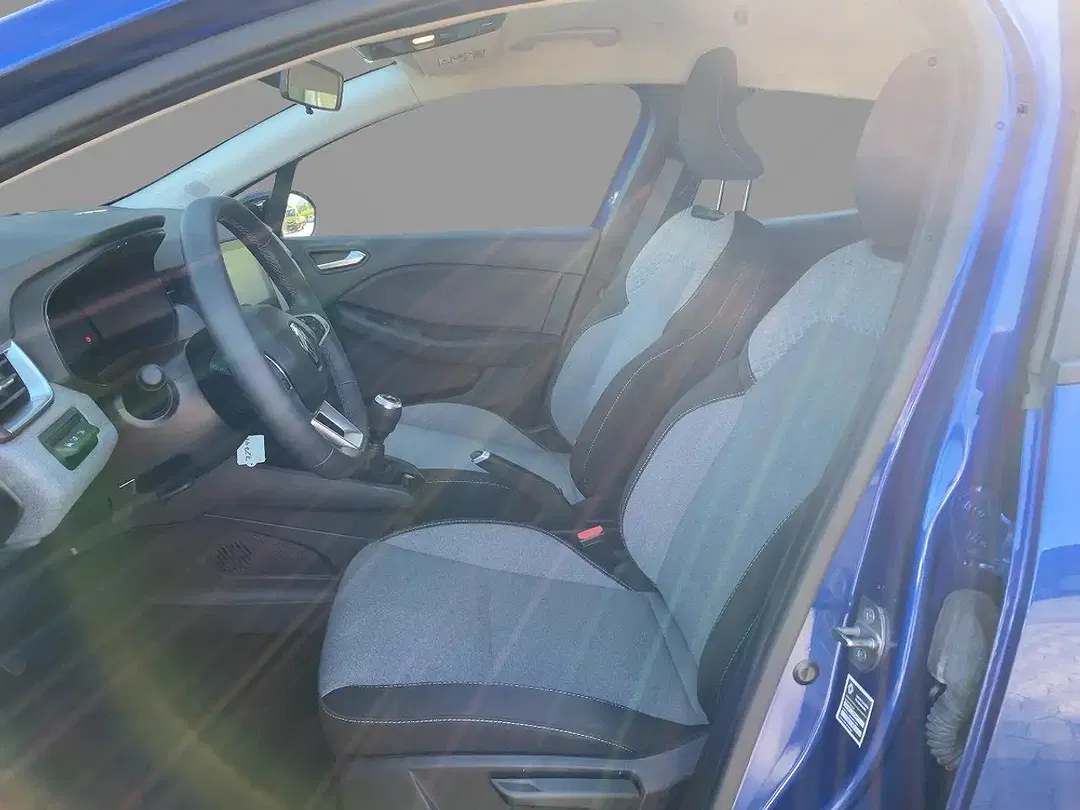 Renault Clio - Thumbnail 9