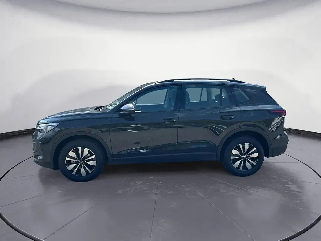 Volkswagen Tiguan - Thumbnail 2