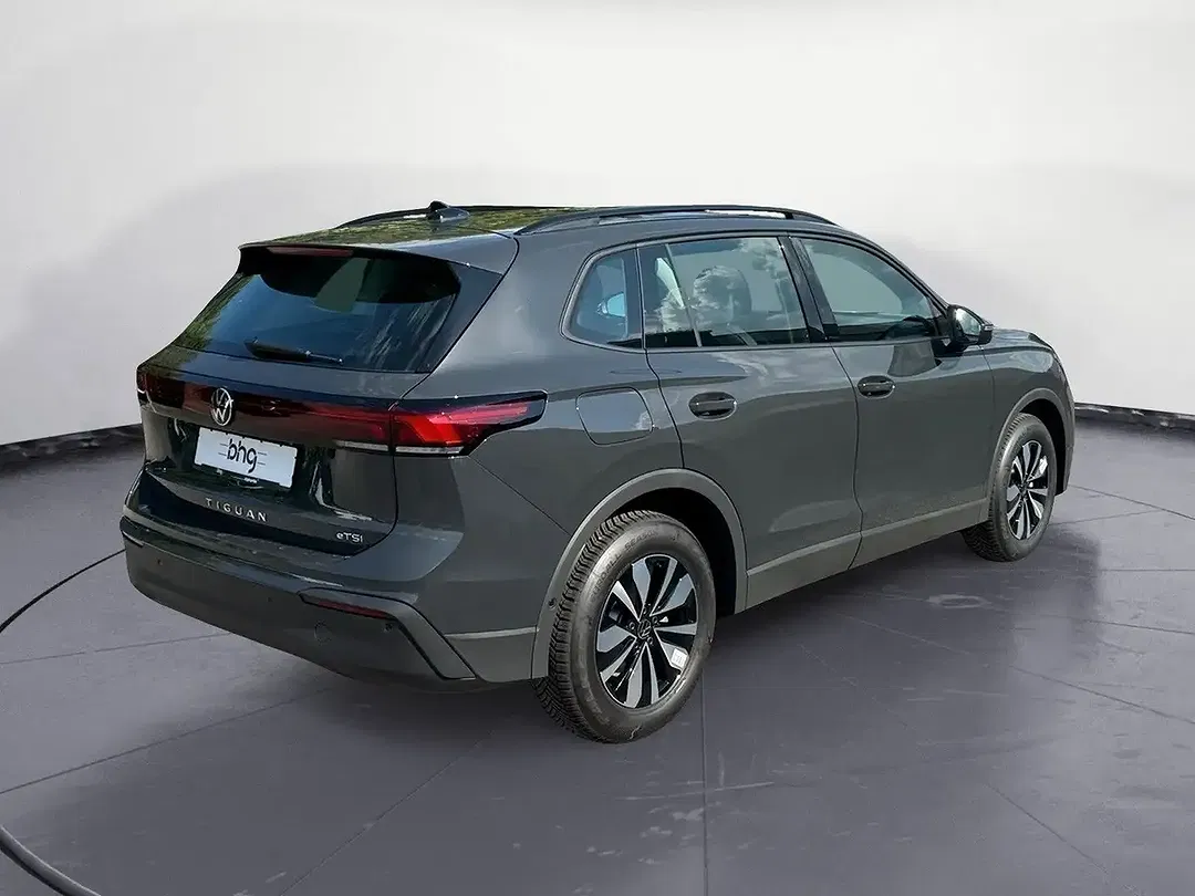 Volkswagen Tiguan - Thumbnail 4