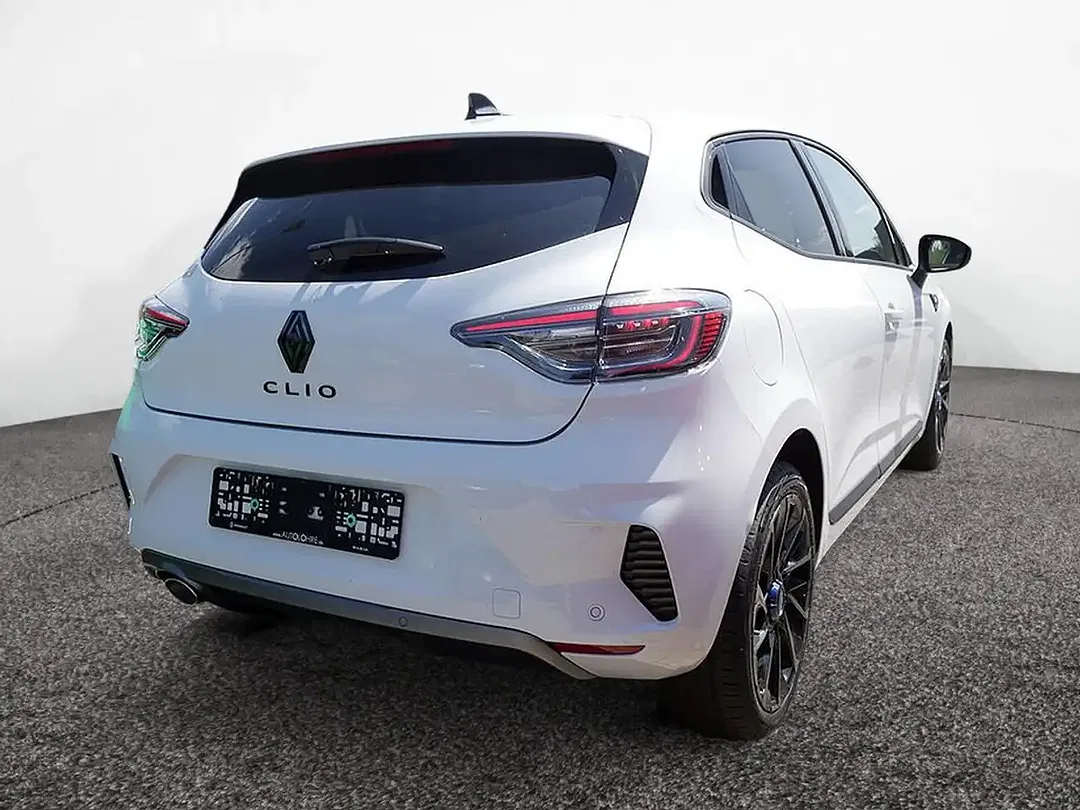 Renault Clio - Thumbnail 3