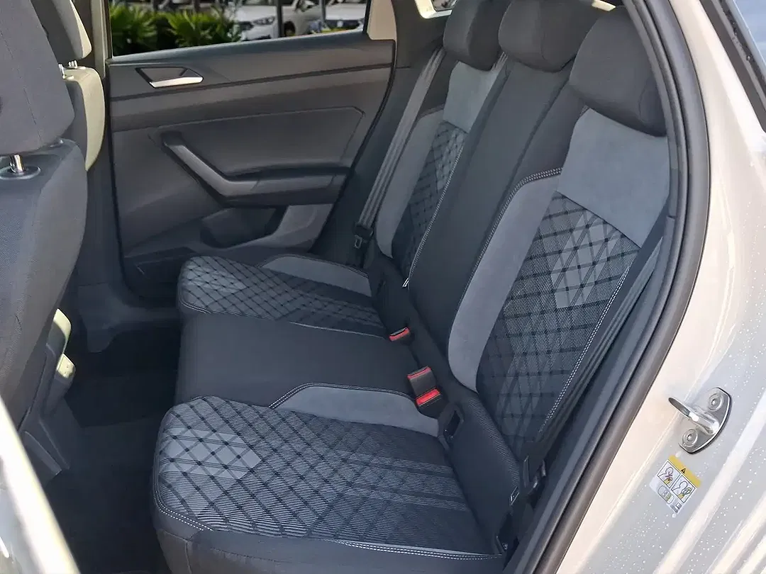 Volkswagen Taigo - Thumbnail 7