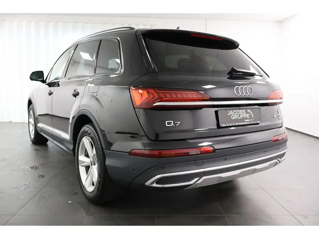 Audi Q7 - Thumbnail 6