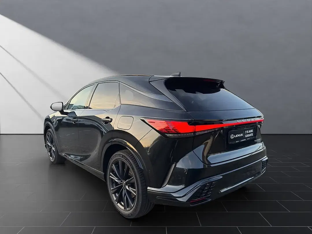 Lexus RX 500h - Thumbnail 3