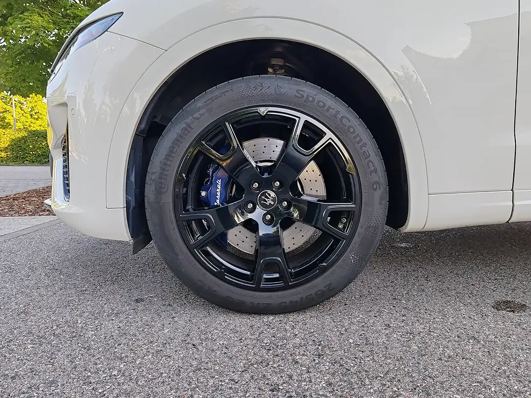 Maserati Levante - Thumbnail 34