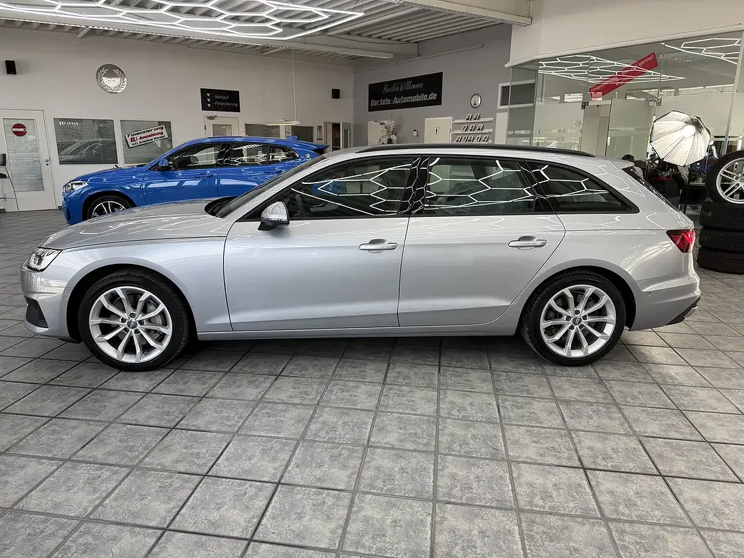 Audi A4 - Thumbnail 3