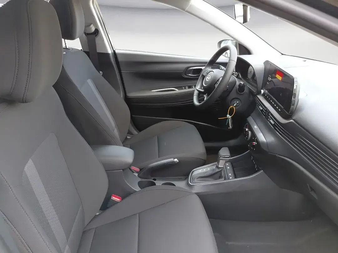 Hyundai i20 - Thumbnail 8