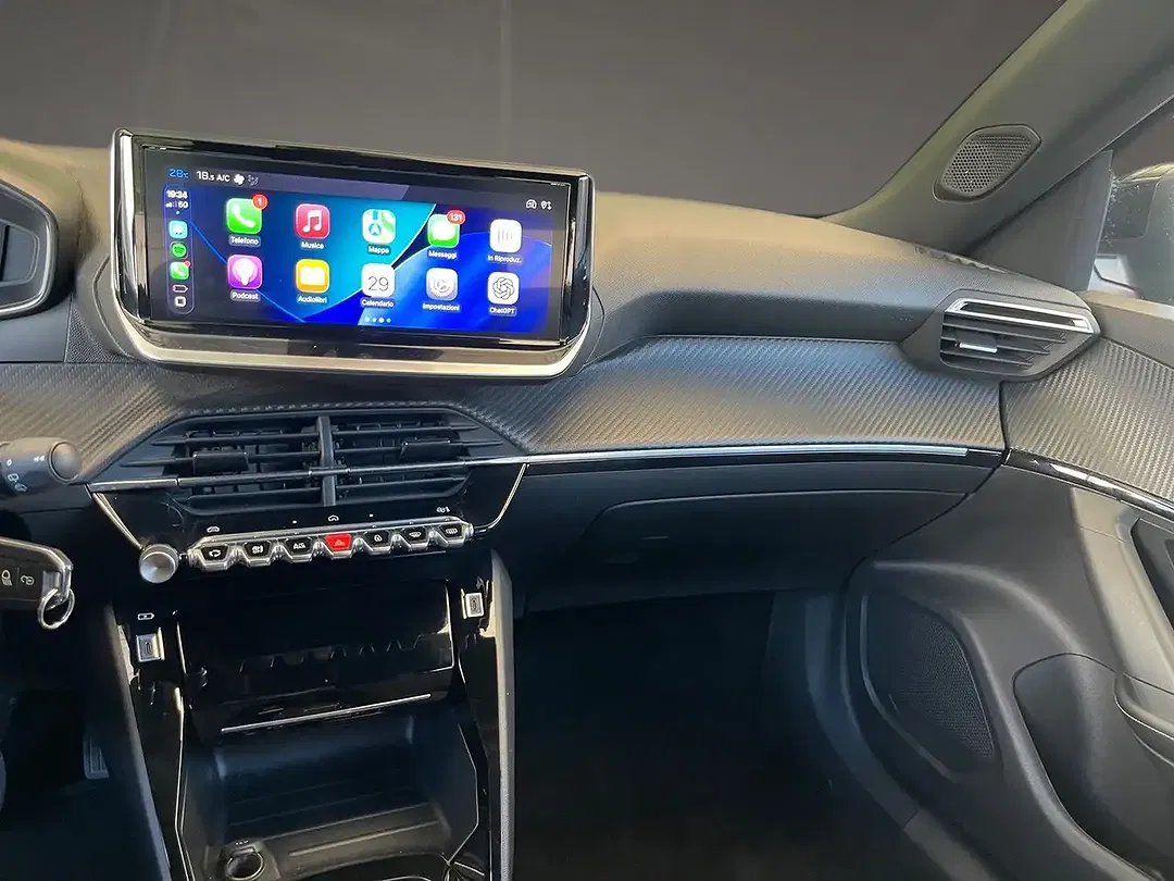 Peugeot 2008 - Thumbnail 11
