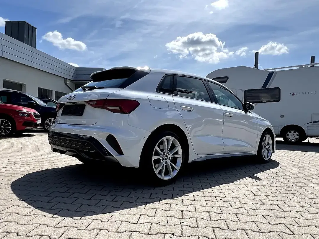 Audi A3 - Thumbnail 4