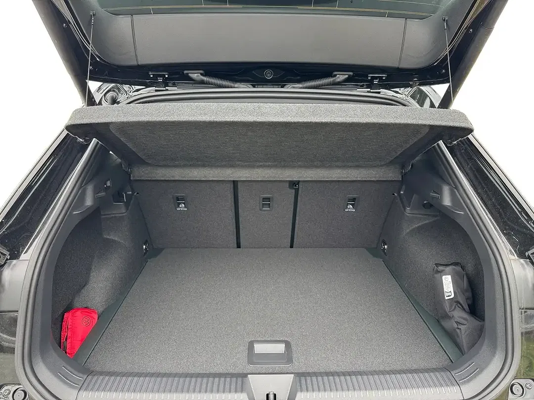 Volkswagen T-Roc - Thumbnail 6