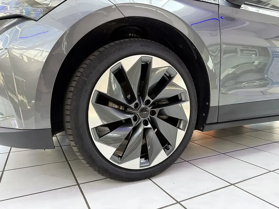 Skoda Enyaq - Thumbnail 8