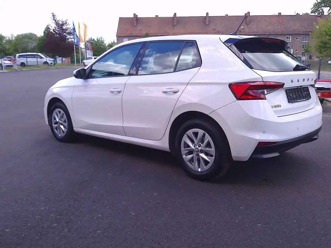 Skoda Fabia - Thumbnail 3