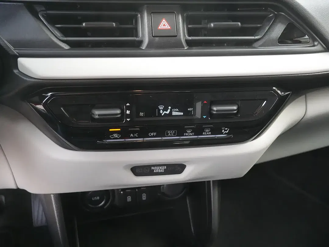 Suzuki Swift - Thumbnail 13