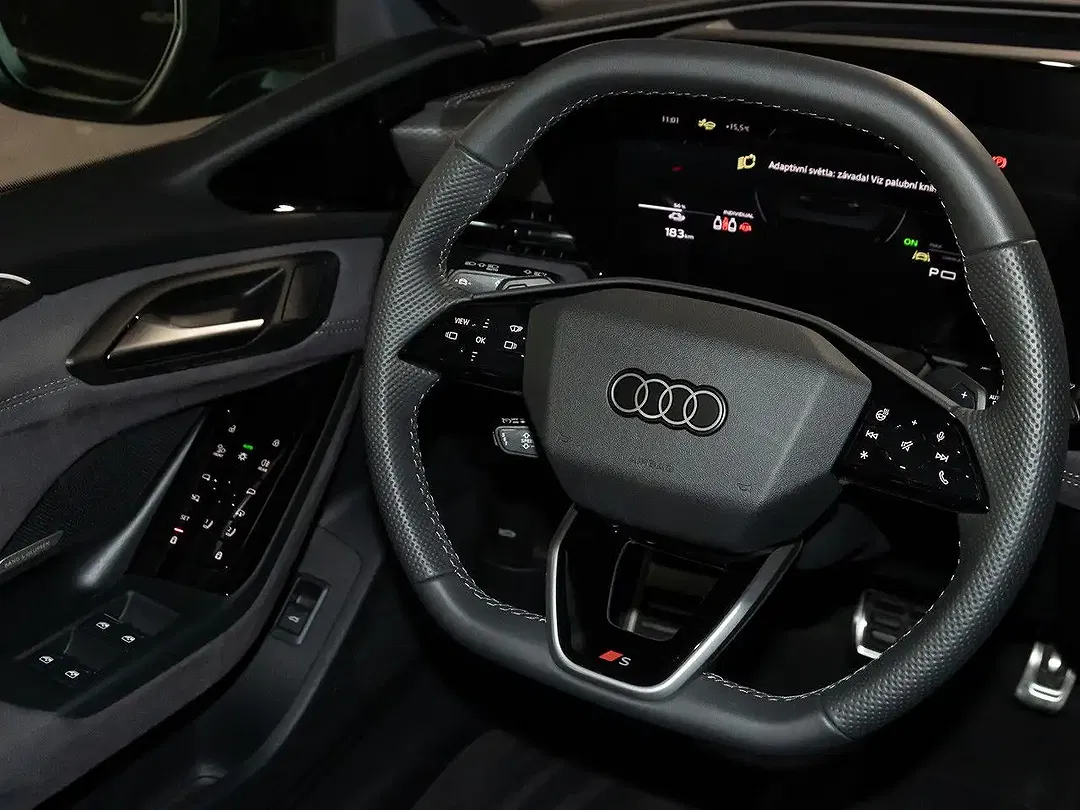 Audi S6 e-tron Avant - foto 15