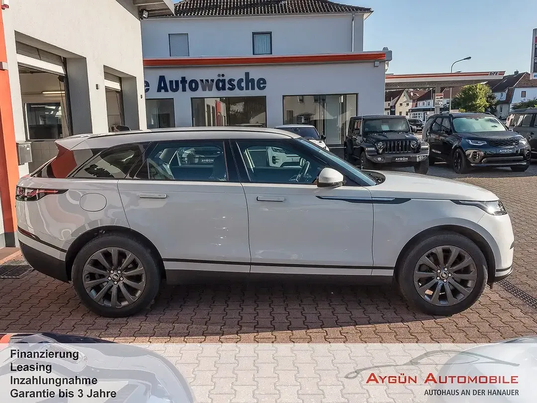 Land Rover Range Rover Velar - Thumbnail 4