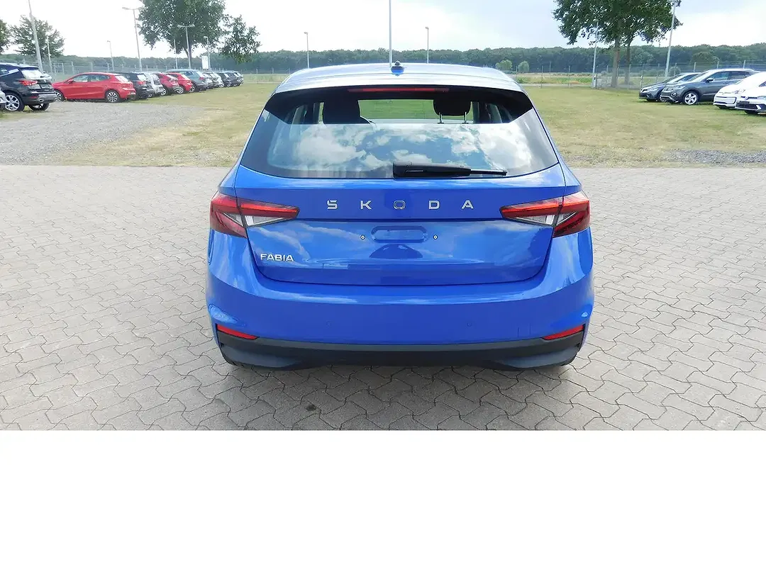 Skoda Fabia - Thumbnail 4