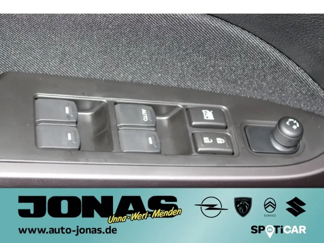 Suzuki Vitara - Thumbnail 12
