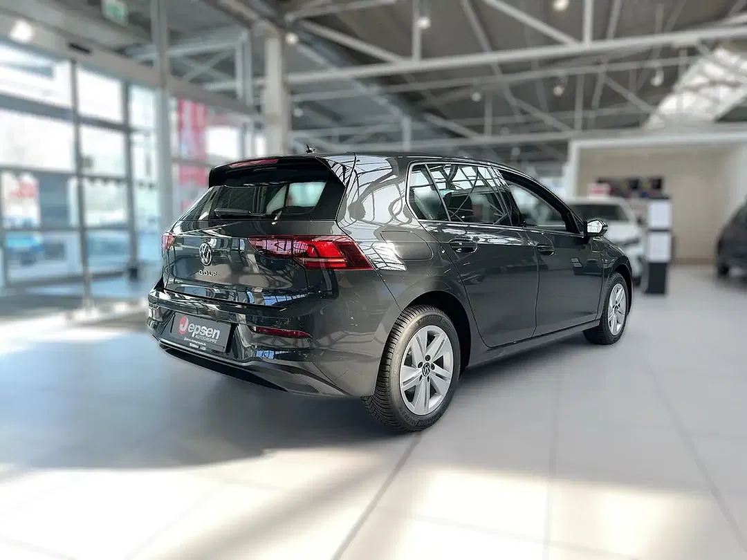 Volkswagen Golf - Thumbnail 5