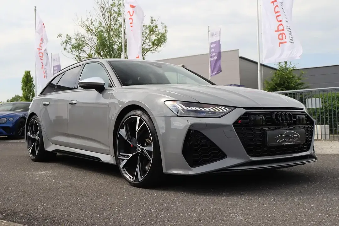 Audi RS6 - Thumbnail 4