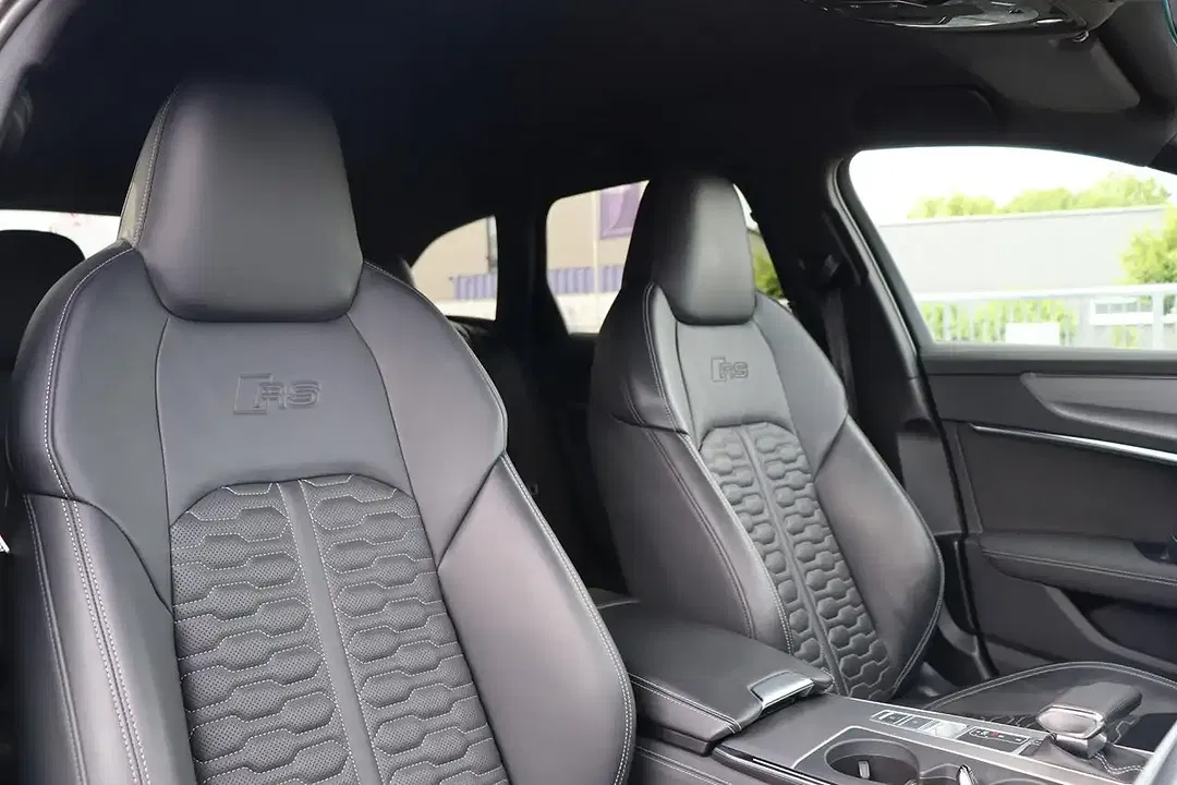 Audi RS6 - Thumbnail 9
