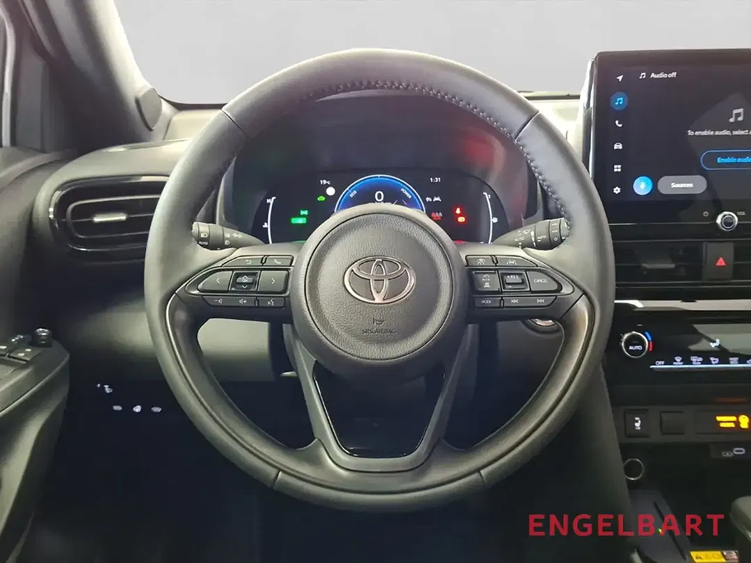 Toyota Yaris Cross - Thumbnail 8