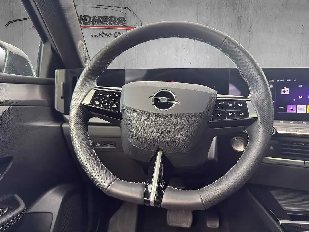 Opel Astra - Thumbnail 5
