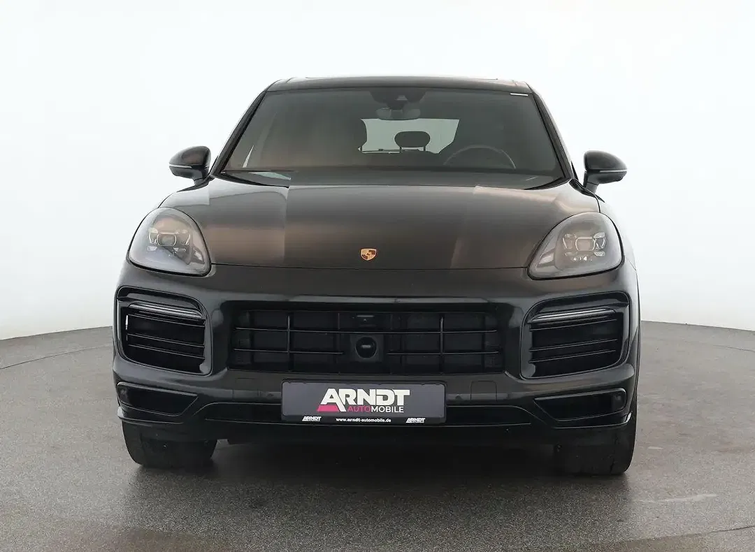 Porsche Cayenne - Thumbnail 3