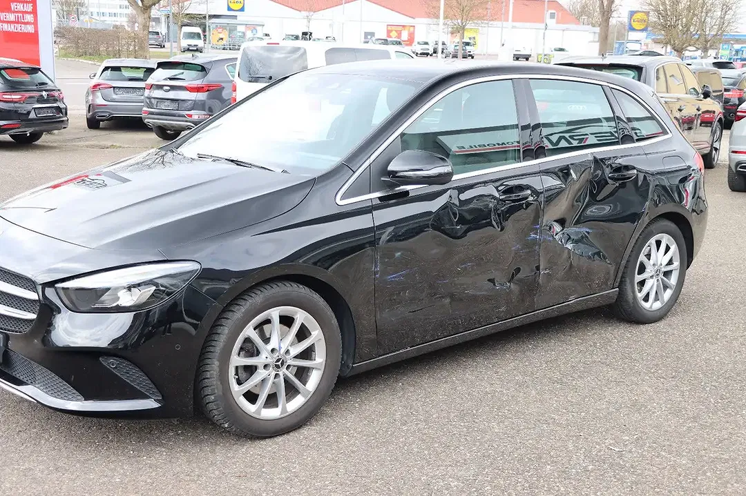 Mercedes-Benz B 200 - Thumbnail 4