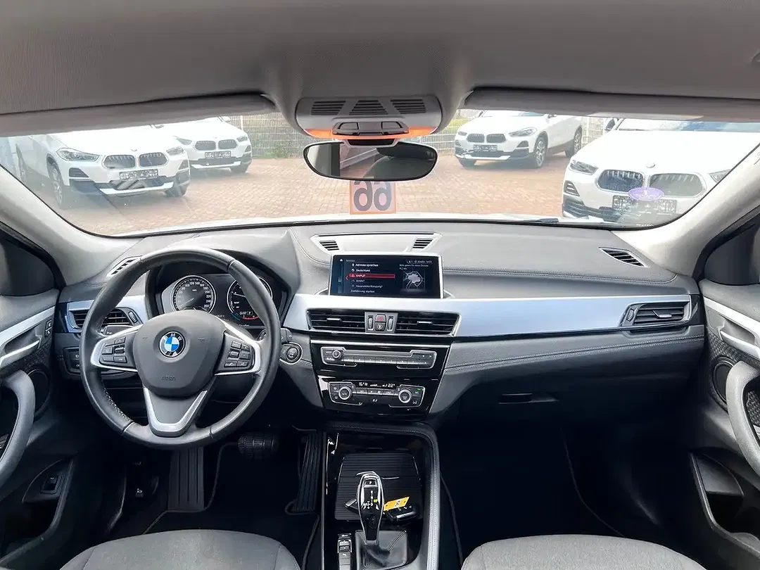 BMW X2 - Thumbnail 12